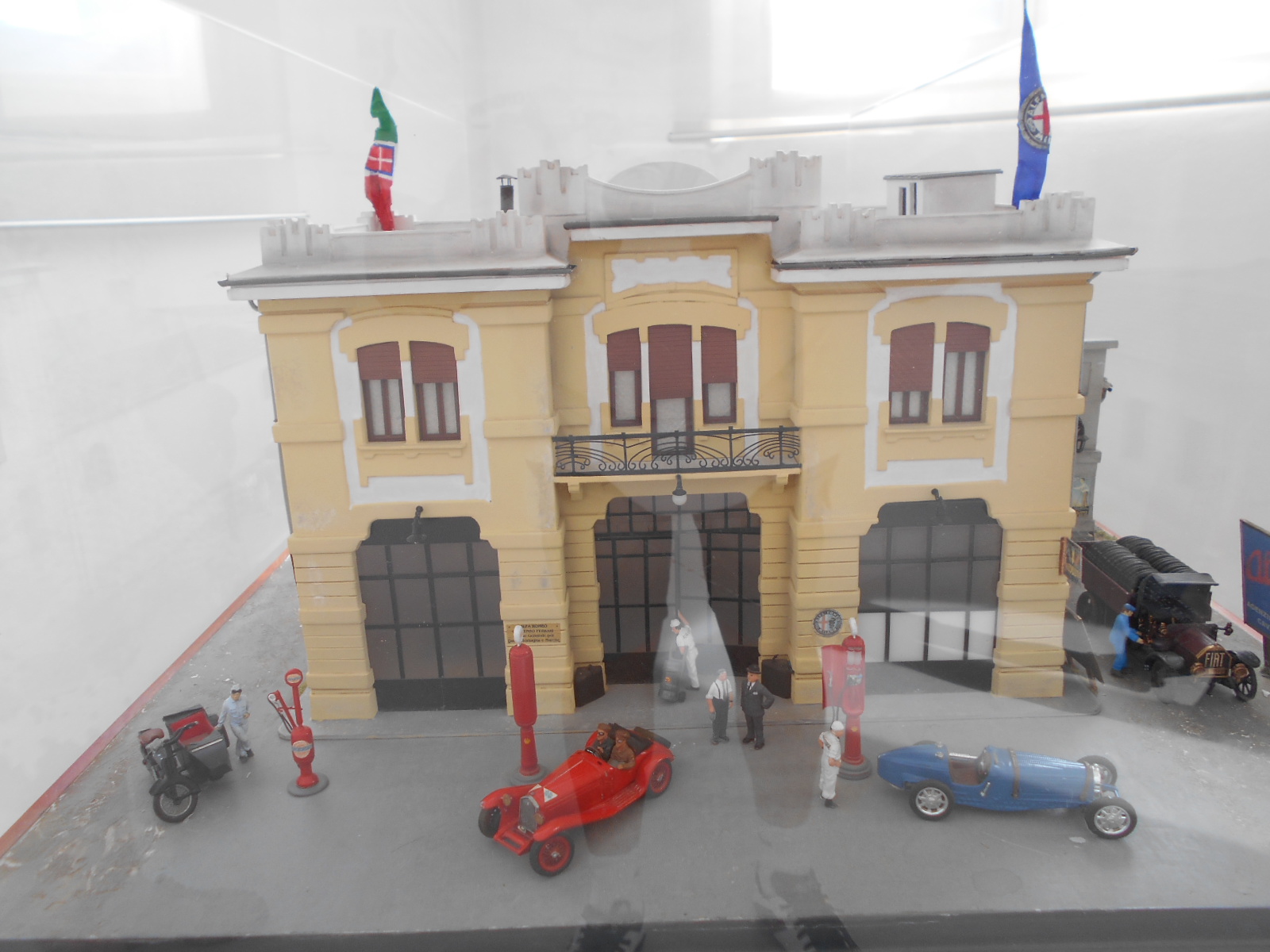 Modéna Musée Enzo Ferrari 24 09 2016 (3)